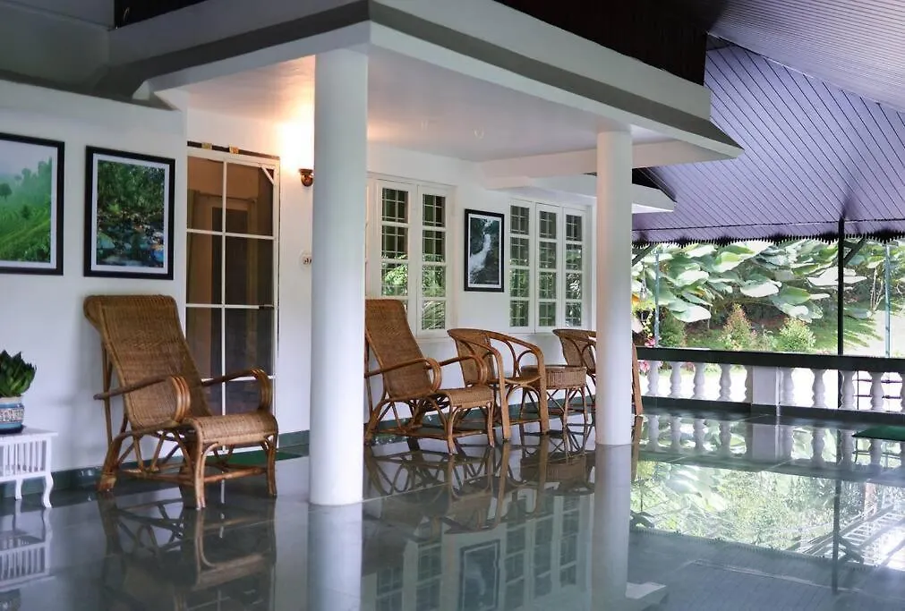 Breezy Point Villa Vagamon 0*,